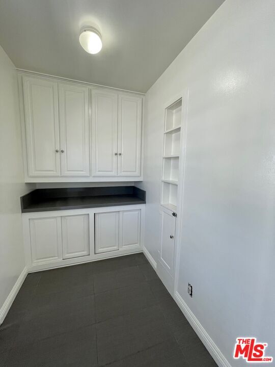Building Photo - 5954 W 85th Pl