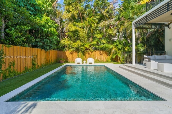 Building Photo - 420 Palmwood Ln