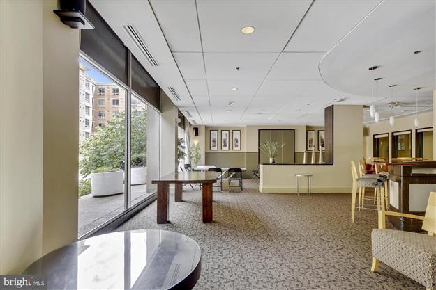 Breakroom - 800 4th St SW