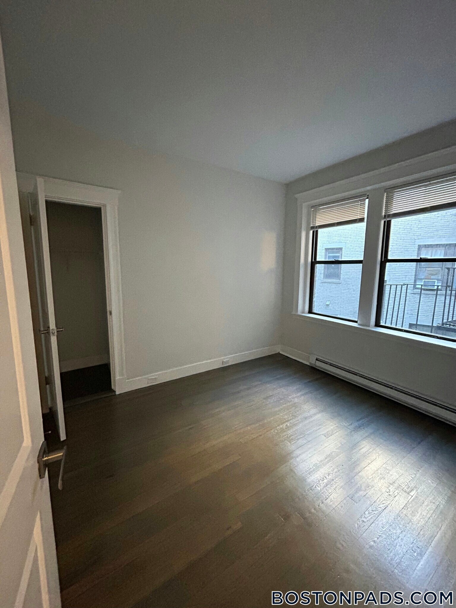 Building Photo - 77 Park Dr