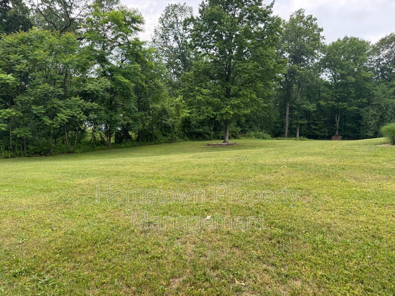 Building Photo - 115 Sandy Hollow Church Rd