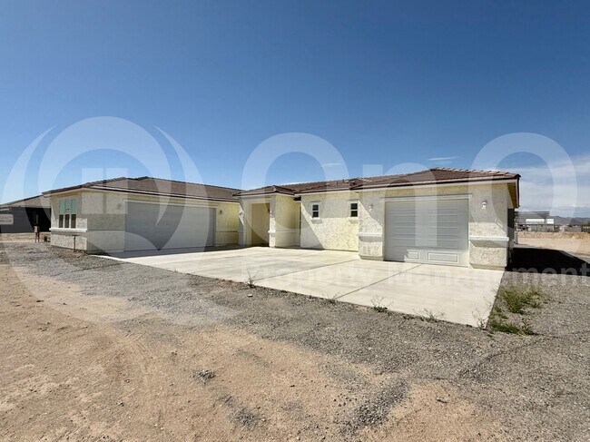 Building Photo - 22536 W Huntington Dr