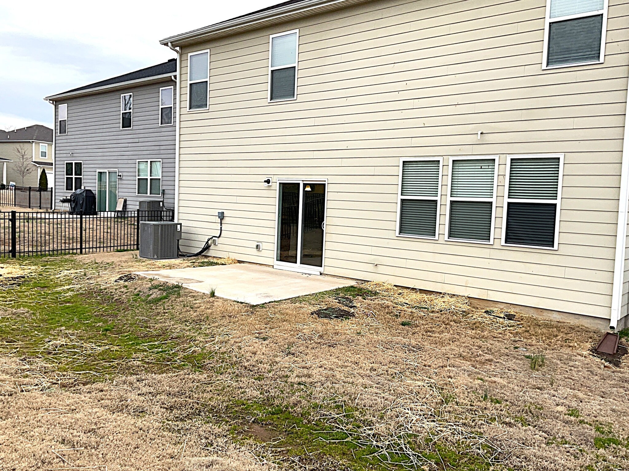 Building Photo - 5702 Lakemont Dr