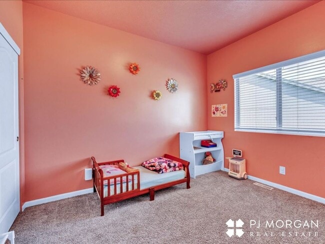Building Photo - Beautiful 4 Bedroom, 3 Bathroom Home - Ren...