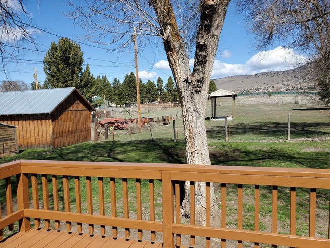 Building Photo - 5529 Shasta Way