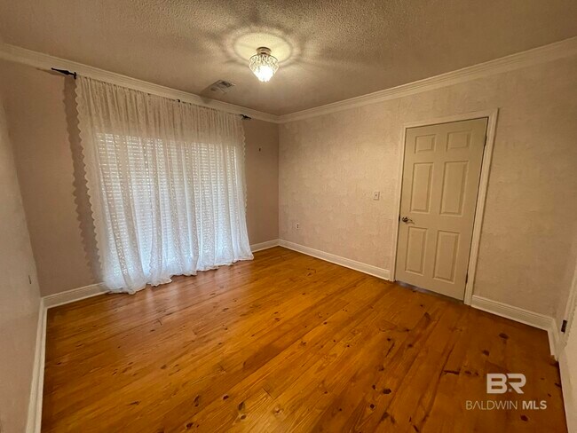 Building Photo - 6621 Purvis Rd