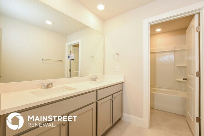 Building Photo - 313 Whiteheart Dr