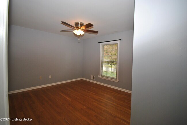 Building Photo - 1910 Janlyn Rd