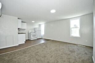 Building Photo - 1103 Crosby St