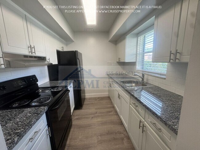 Interior Photo - 10120 NW 36 St Coral Springs, FL 33065
