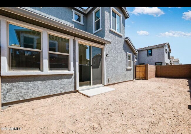 Building Photo - 14663 W Sand Hills Rd