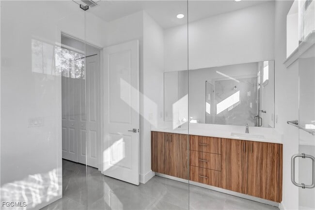 Building Photo - 2609 41st St W