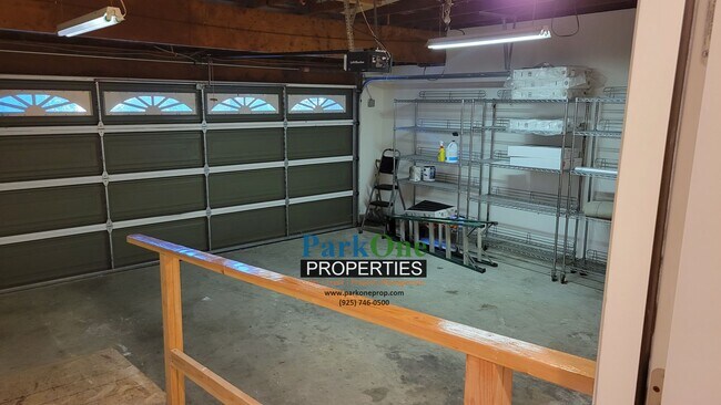 Building Photo - COMING SOON! Charming 4 Bed 3 Bath Home in...