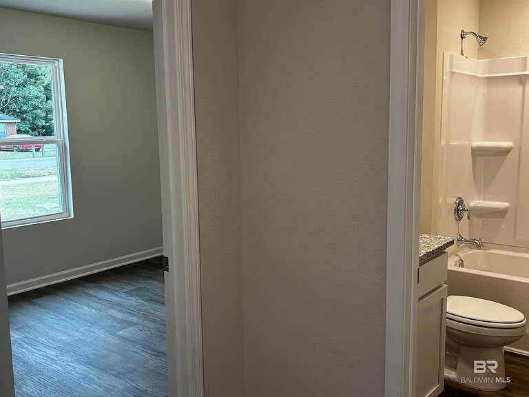 Building Photo - 13668 Logan Pl