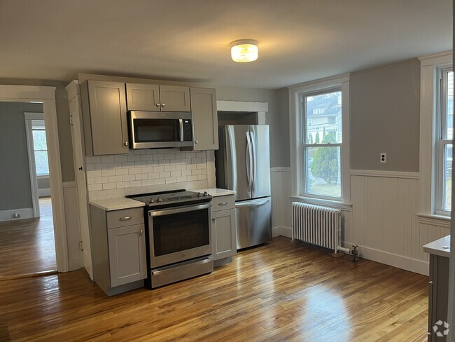 Building Photo - 81 Brantwood Rd