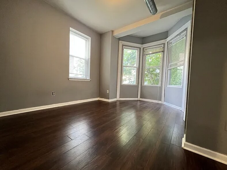 Bedroom - Larger - 1309 N 15th St