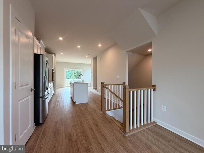 Building Photo - 8889 QUEENSFERRY Rd
