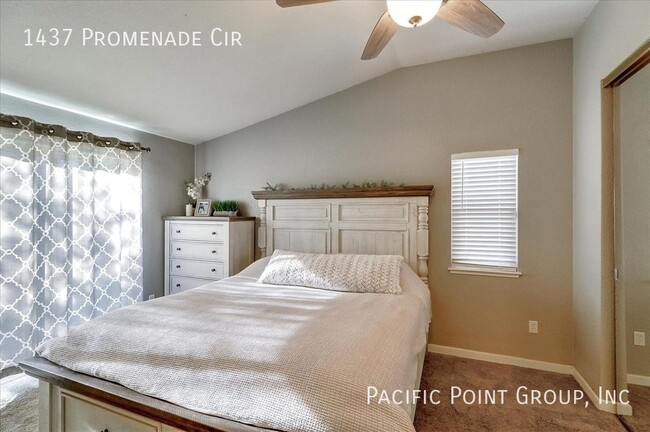 Building Photo - 1437 Promenade Cir