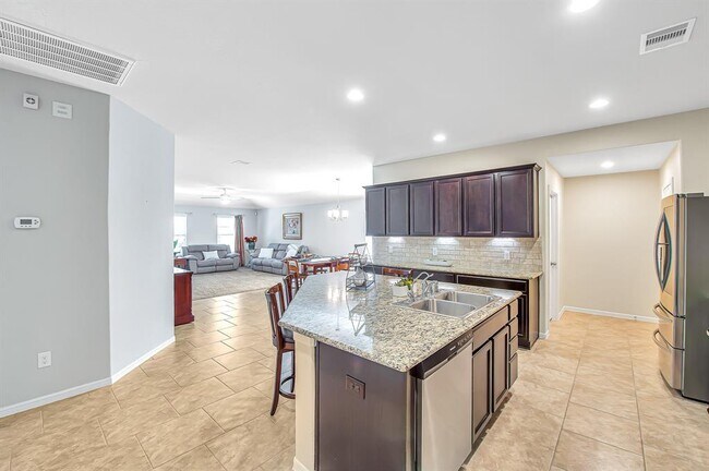 Building Photo - 3023 Dripping Springs Ct