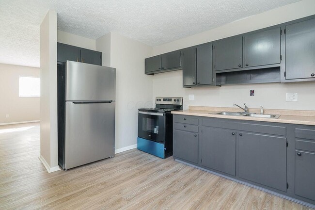 Building Photo - 1775 Alcoy Dr