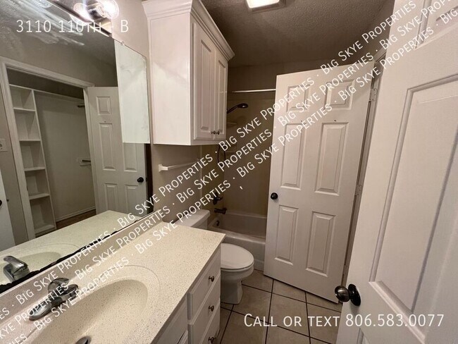 Building Photo - 3110 110th-B