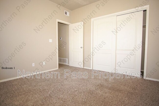 Building Photo - 12945 Hueco Hill Dr