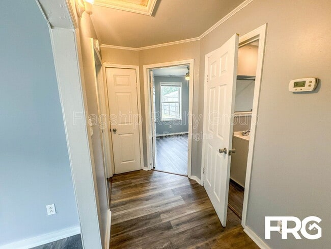 Building Photo - 122 Blaire Ln