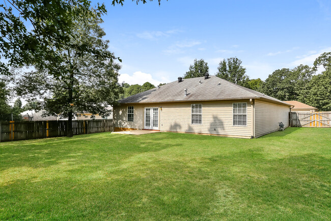 Building Photo - Nice Home in Bryant