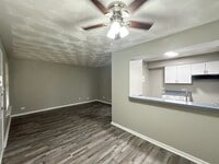 Building Photo - Southgate Manor Apartments
