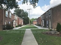 Building Photo - 1806 Jamestown Rd
