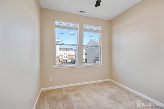 Building Photo - 57 Cannon St