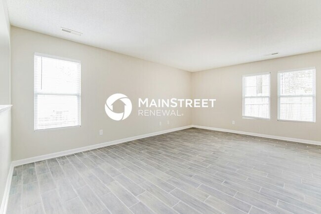 Building Photo - 4 Bedroom Pet-Friendly Home in KNIGHTDALE, NC with Main Street Renewal