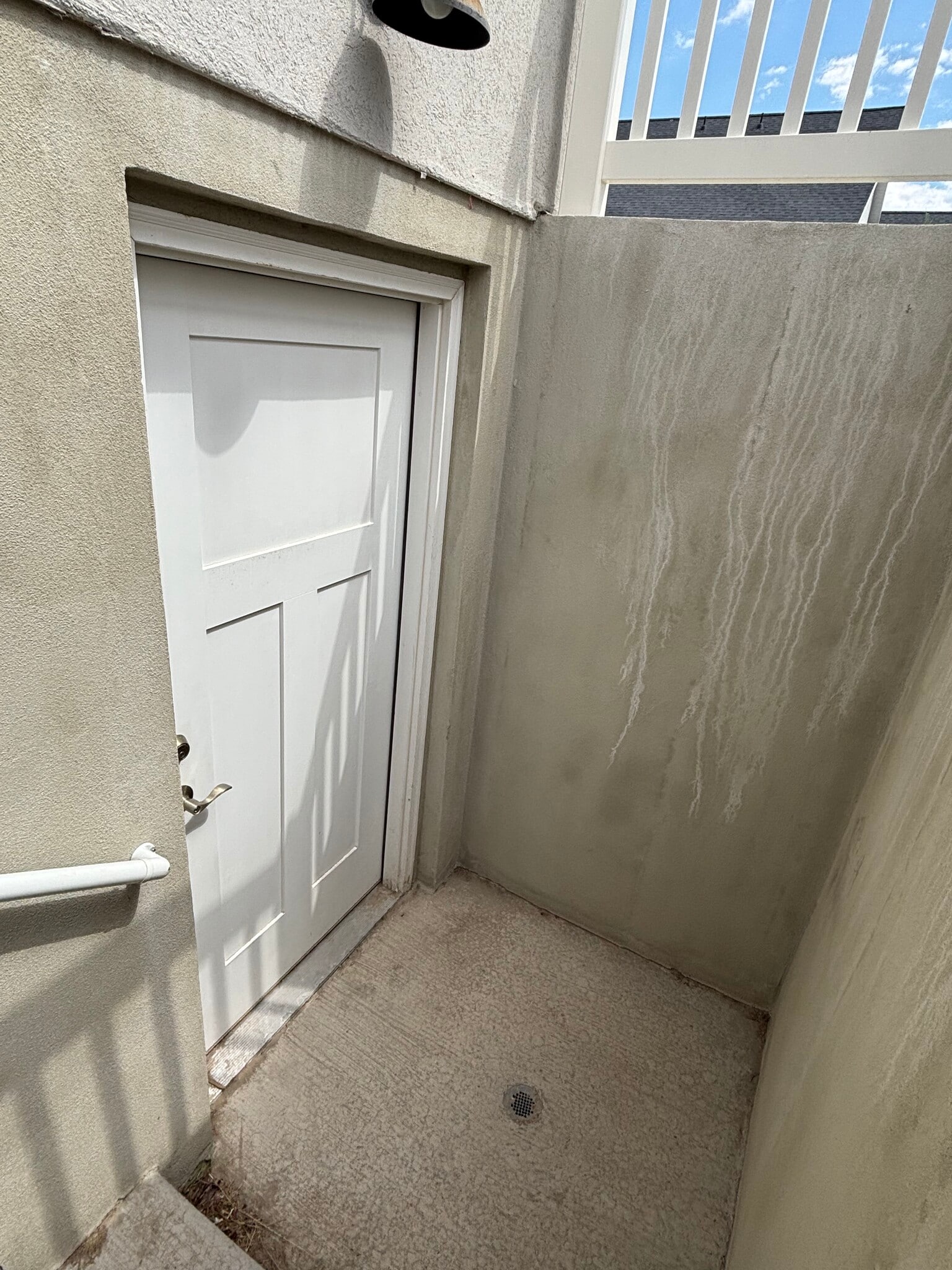 Entrance to unit - 188 E Bruin Dr