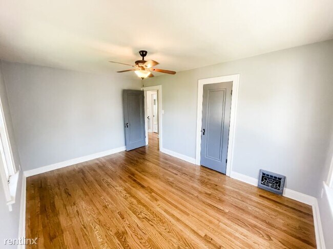 Building Photo - 3 br, 1.5 bath House - 515 Angenette Ave