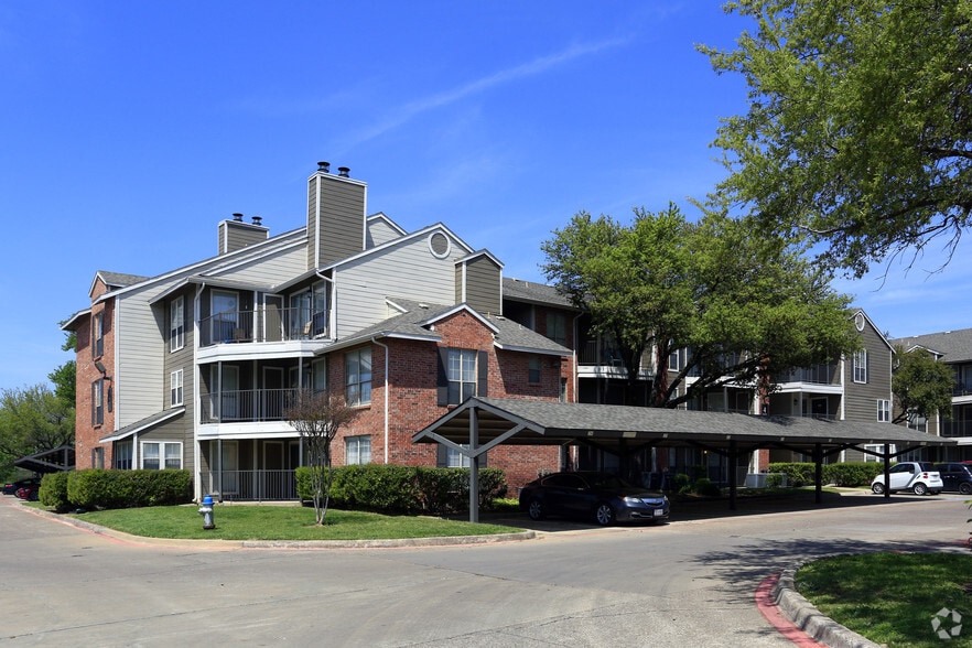 Primary Photo - Tenison at White Rock