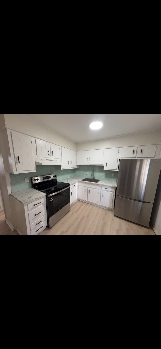 Building Photo - 1280 Townsend Ave