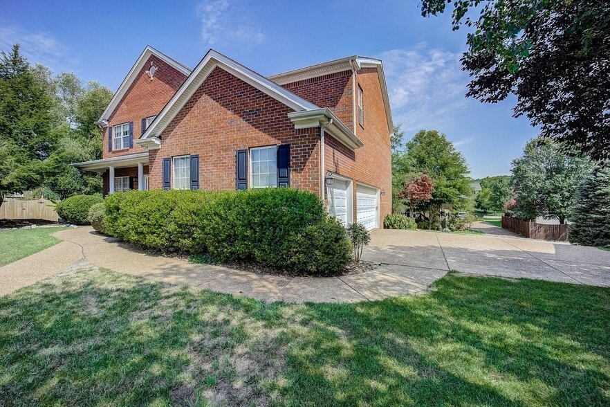 Building Photo - 1304 Fenner Ct