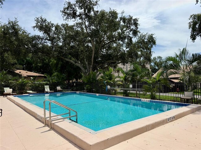 Building Photo - 1320 Pelican Creek Crossing