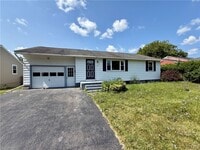 Building Photo - 111 Deborah Dr