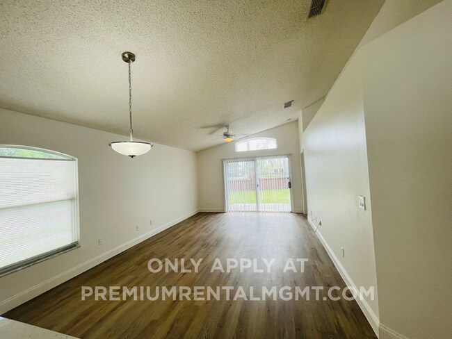 Building Photo - Greenpointe13403 Greenpoint Drive Orlando, FL 32824