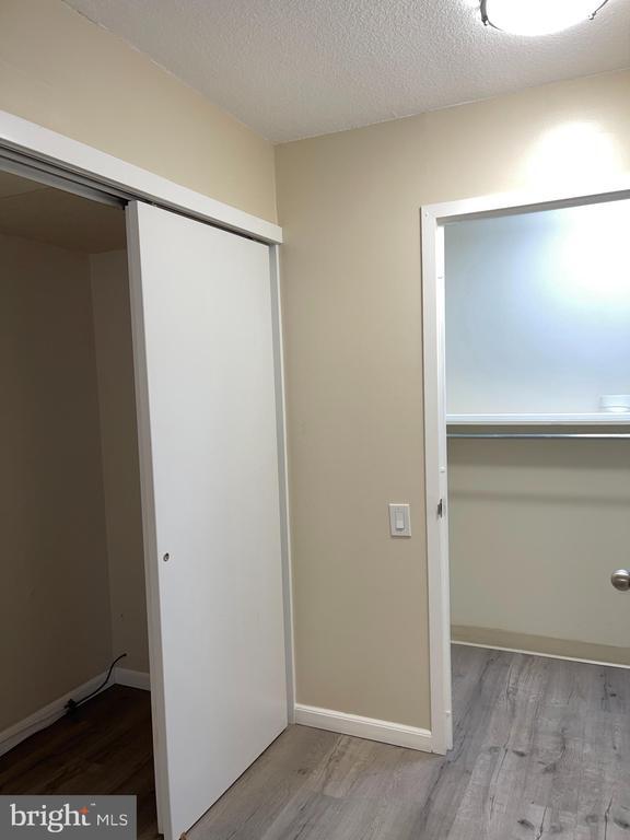 Building Photo - 1420 Locust St