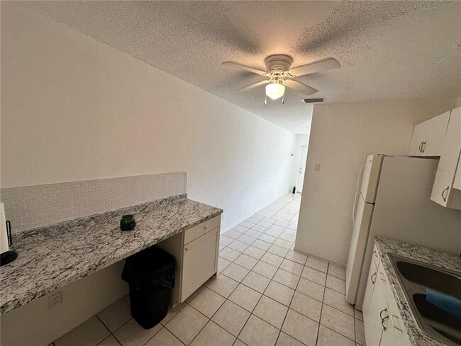 Building Photo - 9474 Tacoma Ave