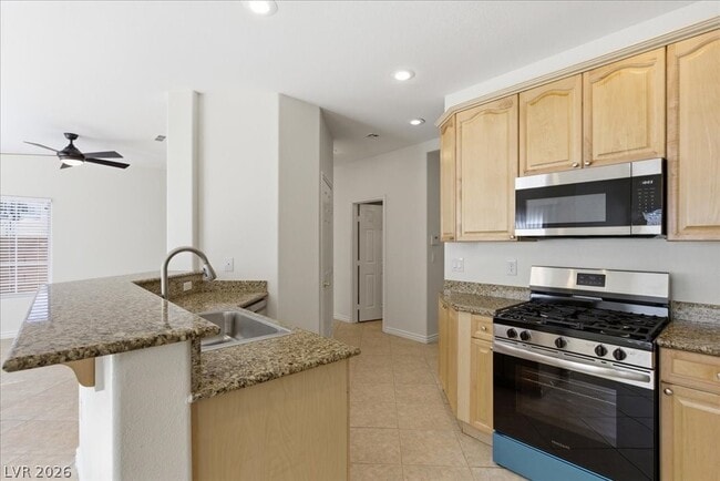 Building Photo - 236 Charming Ct