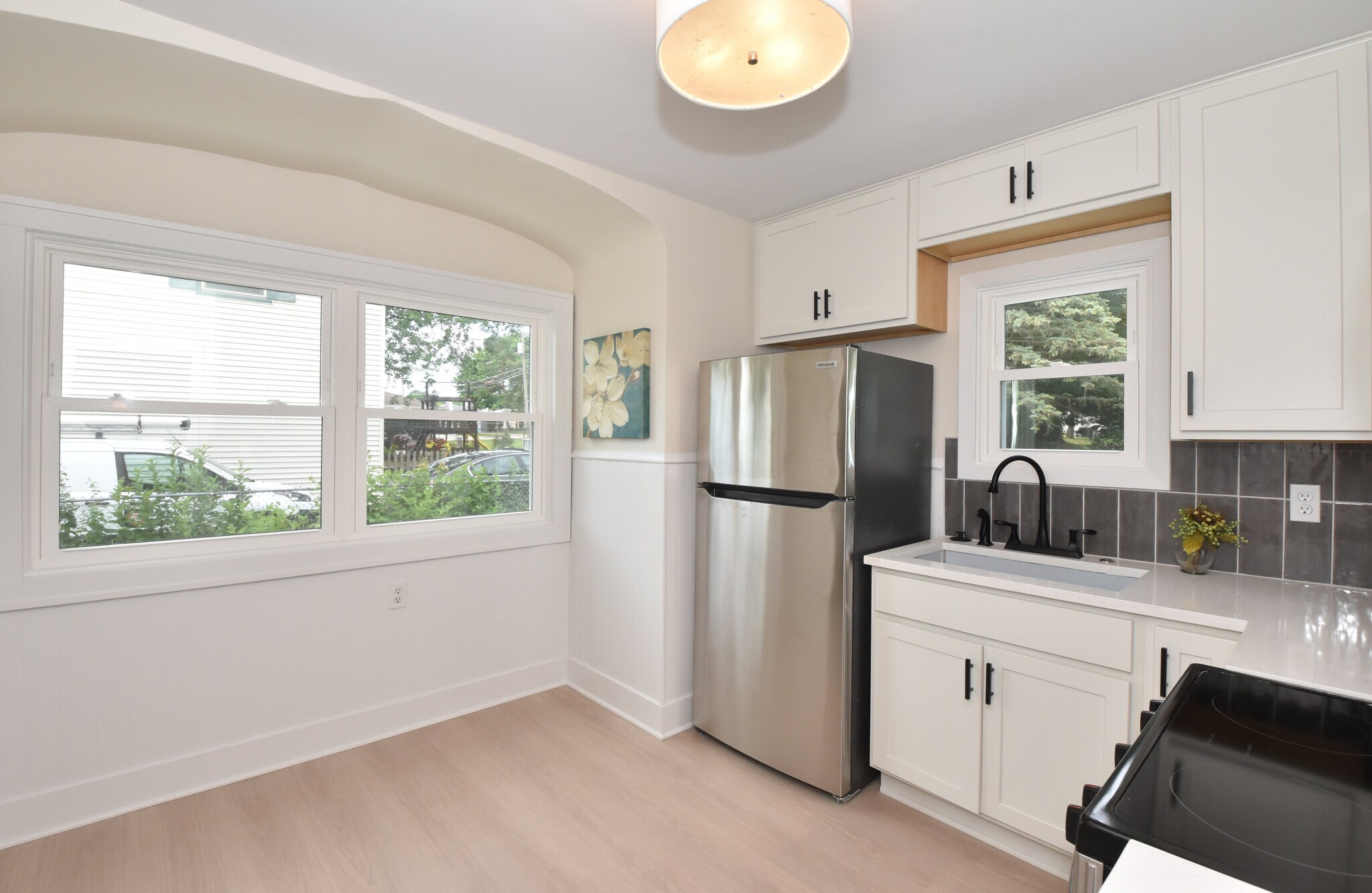 Building Photo - 3555 S 87th St