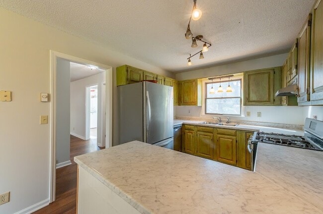 Building Photo - 112 Wickham Square