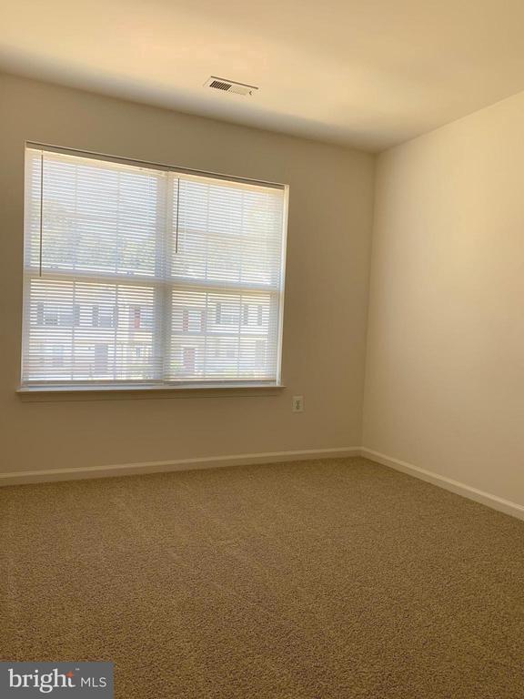 Building Photo - 109 Merrill Ct