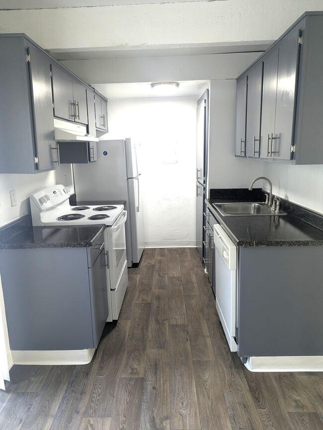 Building Photo - Q Street