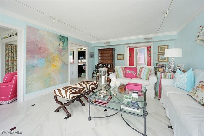 Building Photo - 1900 Gulf Shore Blvd N