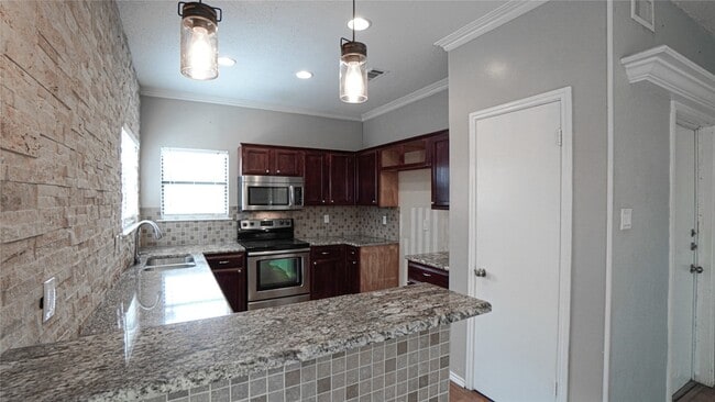 Building Photo - 1512 Wheatfield Dr