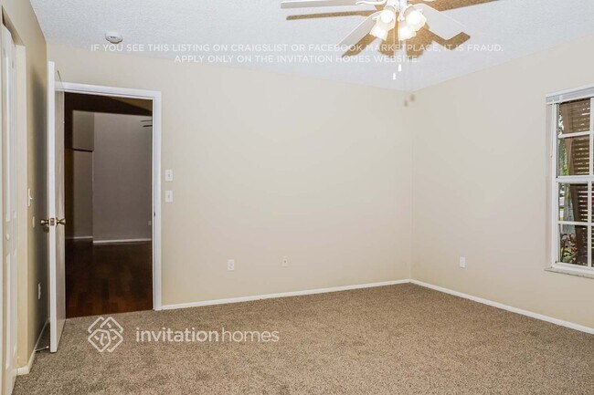 Building Photo - 756 Leeward Rd